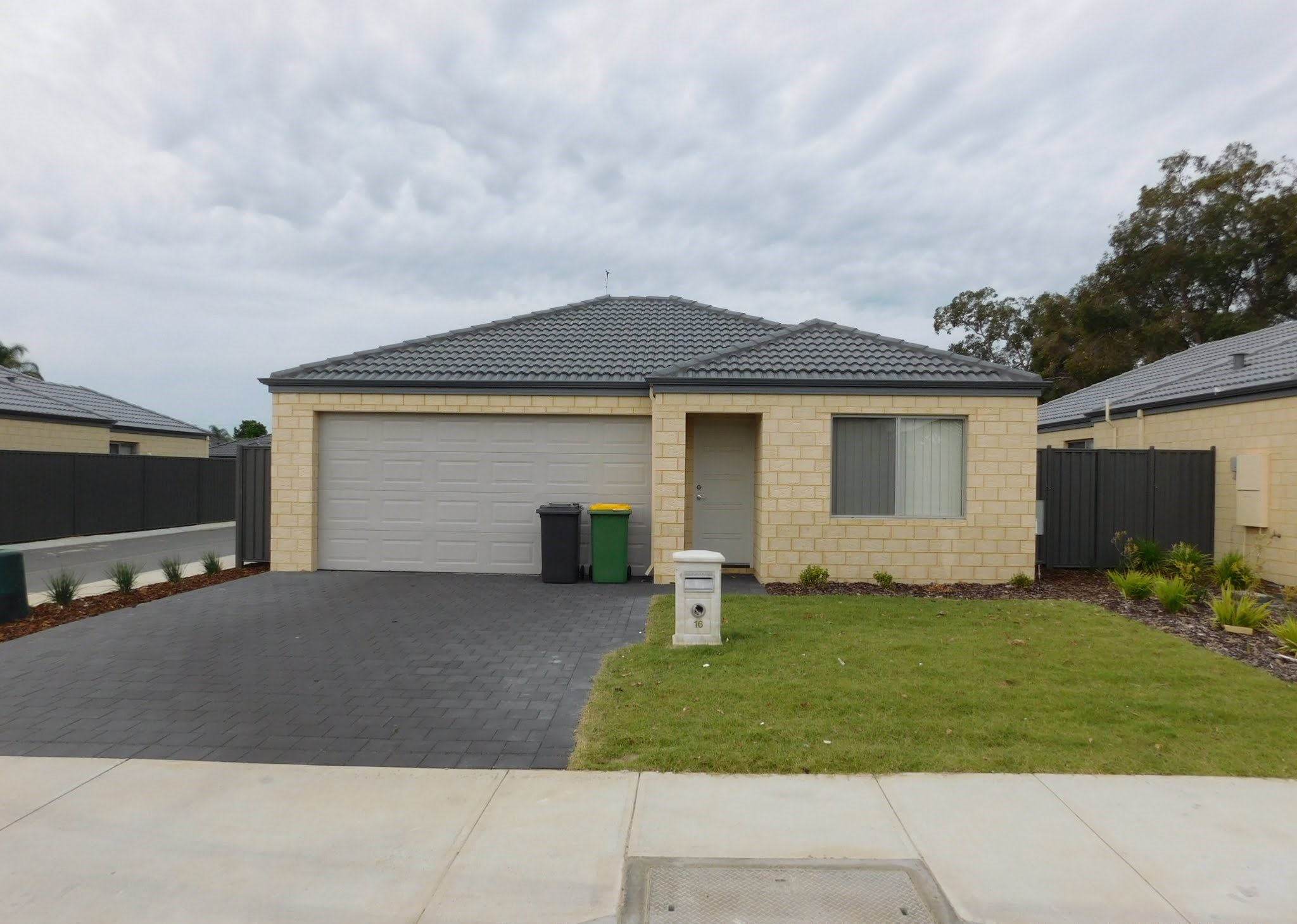 16 REDMOND ROAD, GOSNELLS, 6110